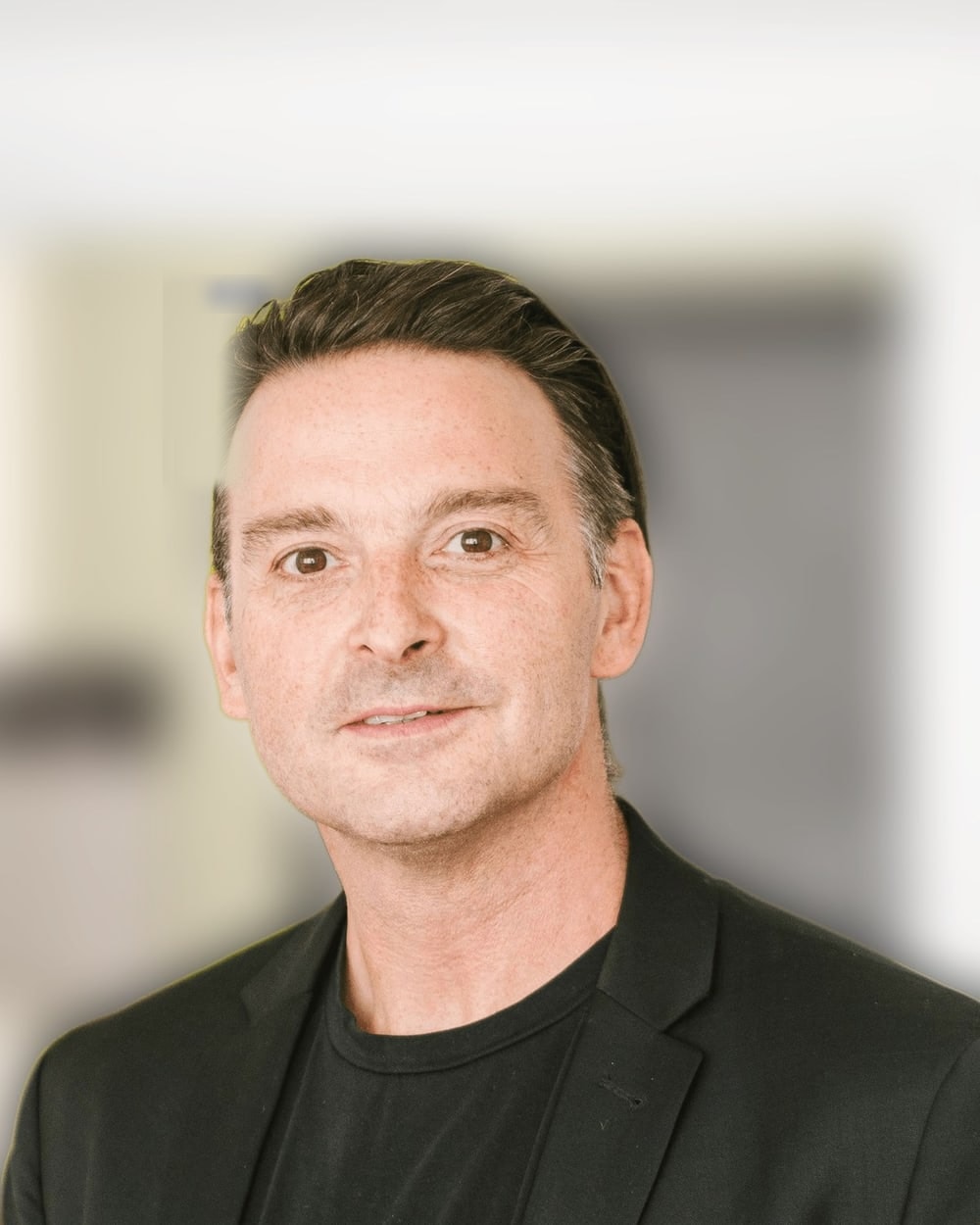 Porträt von Prof. Dr. Kai Reinhardt
